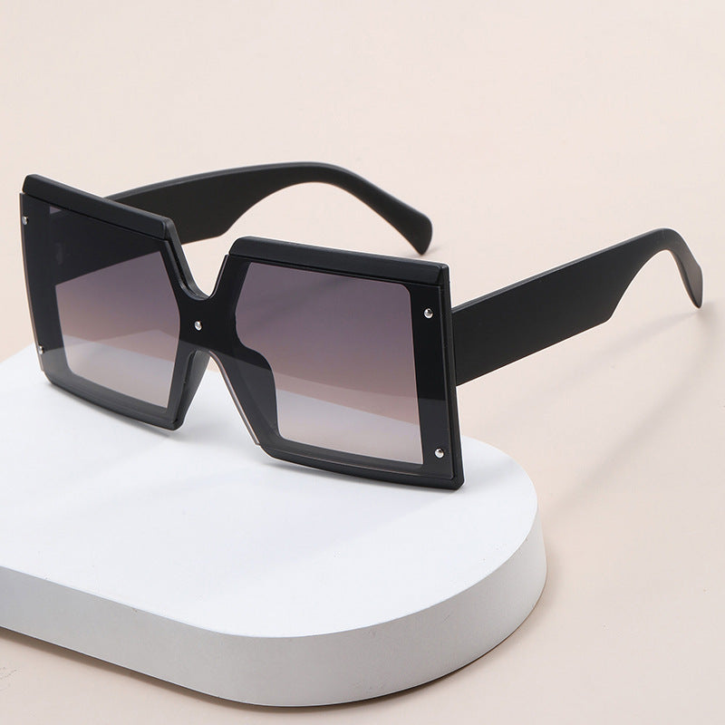 Fashionable New Square Shape New Oversized Sunglasses For Women & Men New Vintage Style & Classic Sun Glasses For Men Women & Designer Multicolor