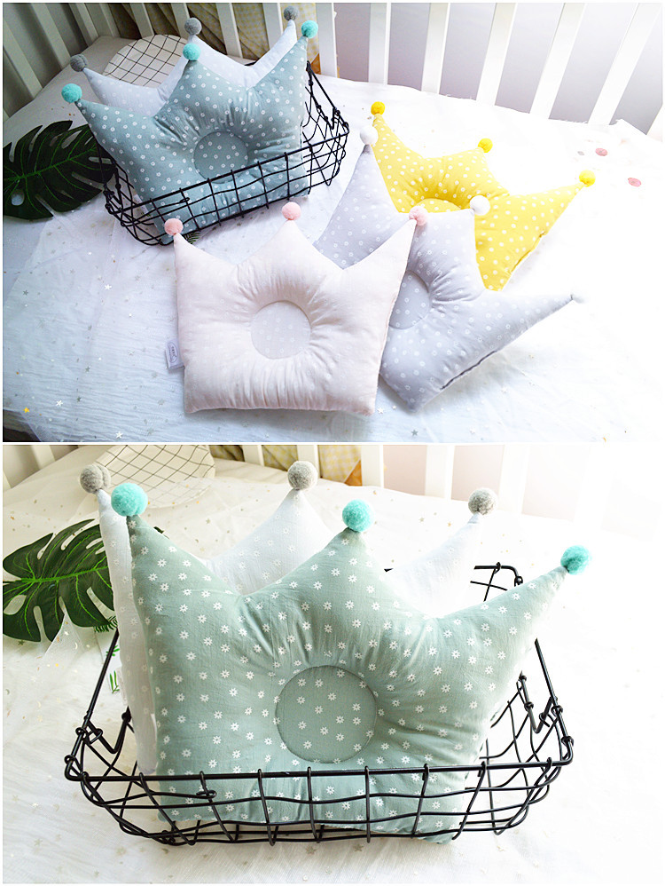 Newborn Baby Shaping Pillow Cute Crown Shape Backrest Cushion Anti-head Correction Bed Neck Support Pillows Baby Pillow Baby Bedding Air Mesh Organic Cotton Soft Baby Pillow Newborn Anti Flat Head Syndrome for Crib Cot Baby Pillow