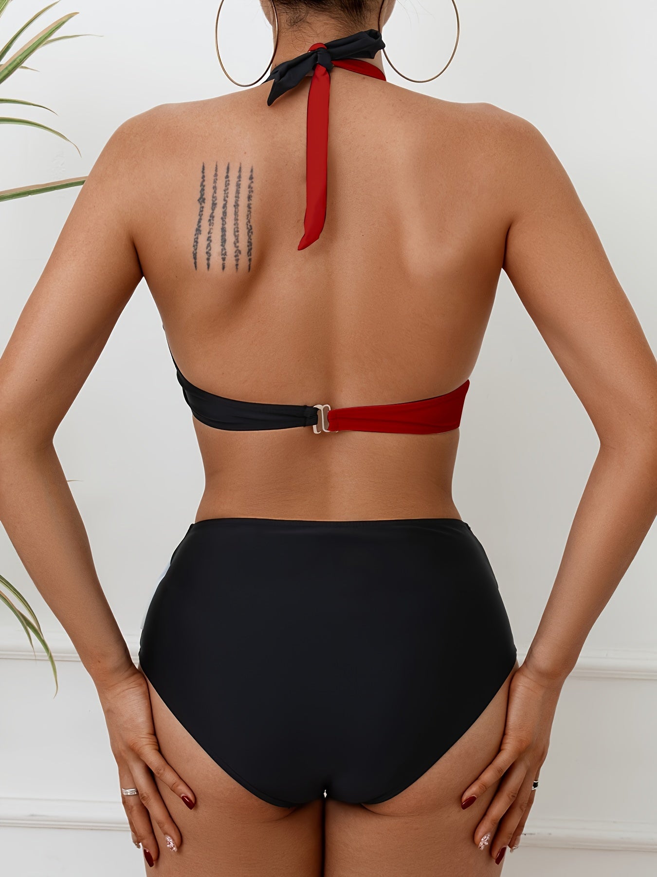 Bikini Black and White Contrast Color Criss Cross Neck 2 Piece Swimsuit for Women – Stylish Medium Stretch Two-Tone Bikini Set with Unique Neckline and Flattering Fit – Modern Swimwear for Beach Days, Pool Lounging, and Summer Escapes