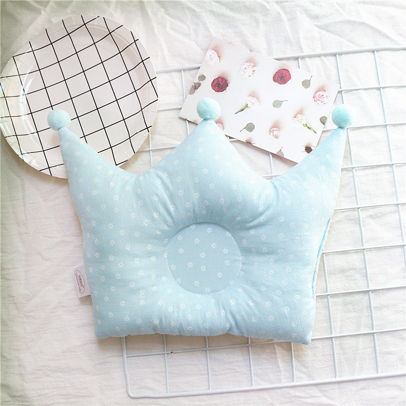 Newborn Baby Shaping Pillow Cute Crown Shape Backrest Cushion Anti-head Correction Bed Neck Support Pillows Baby Pillow Baby Bedding Air Mesh Organic Cotton Soft Baby Pillow Newborn Anti Flat Head Syndrome for Crib Cot Baby Pillow