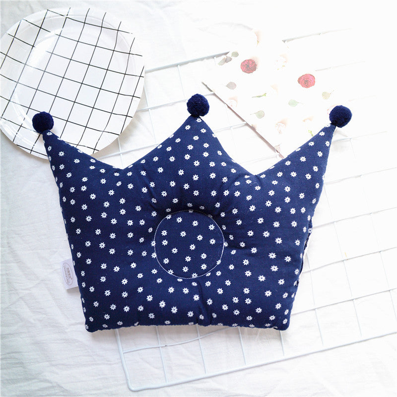 Newborn Baby Shaping Pillow Cute Crown Shape Backrest Cushion Anti-head Correction Bed Neck Support Pillows Baby Pillow Baby Bedding Air Mesh Organic Cotton Soft Baby Pillow Newborn Anti Flat Head Syndrome for Crib Cot Baby Pillow