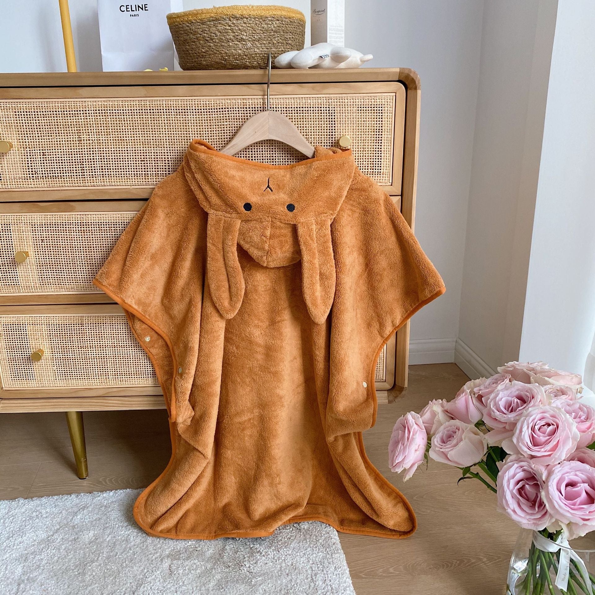 Trendy Rabbit Cartoon Bathrobes For Girls Boys Unisex Soft Hooded And Comfortable Kids Vintage Design Bathrobes