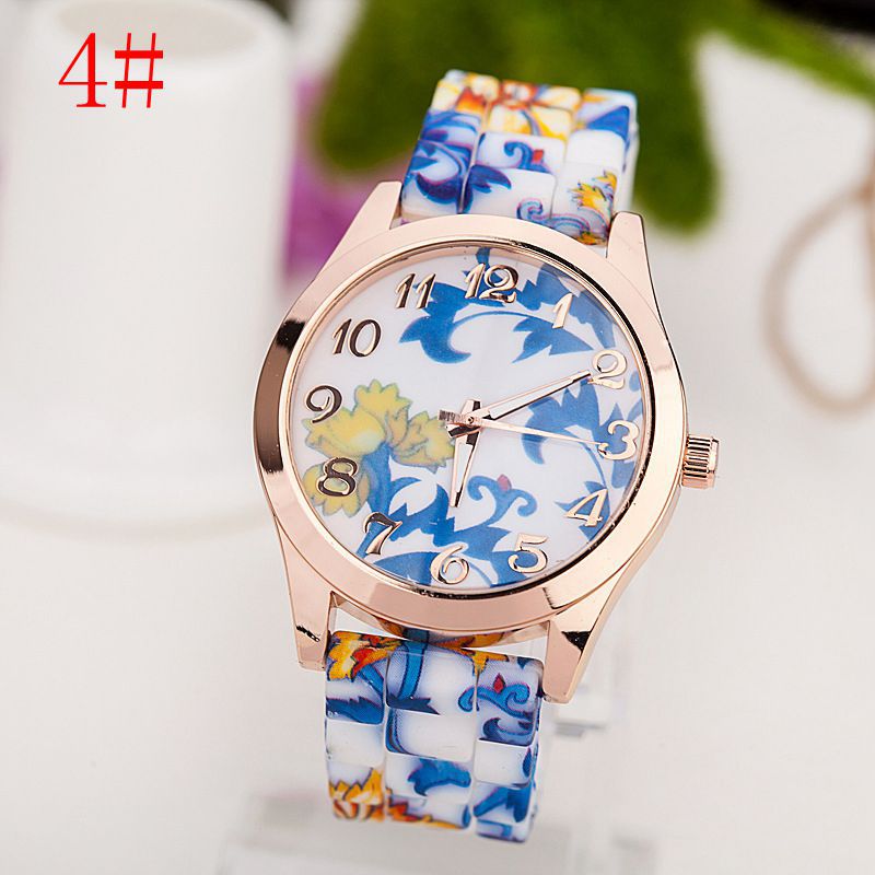 Ladies Silicone Quartz Watch With Floral Pattern Watch Women Quartz Watches For Womens Sports Clock Ladies Quartz Watch For Girls and Women
