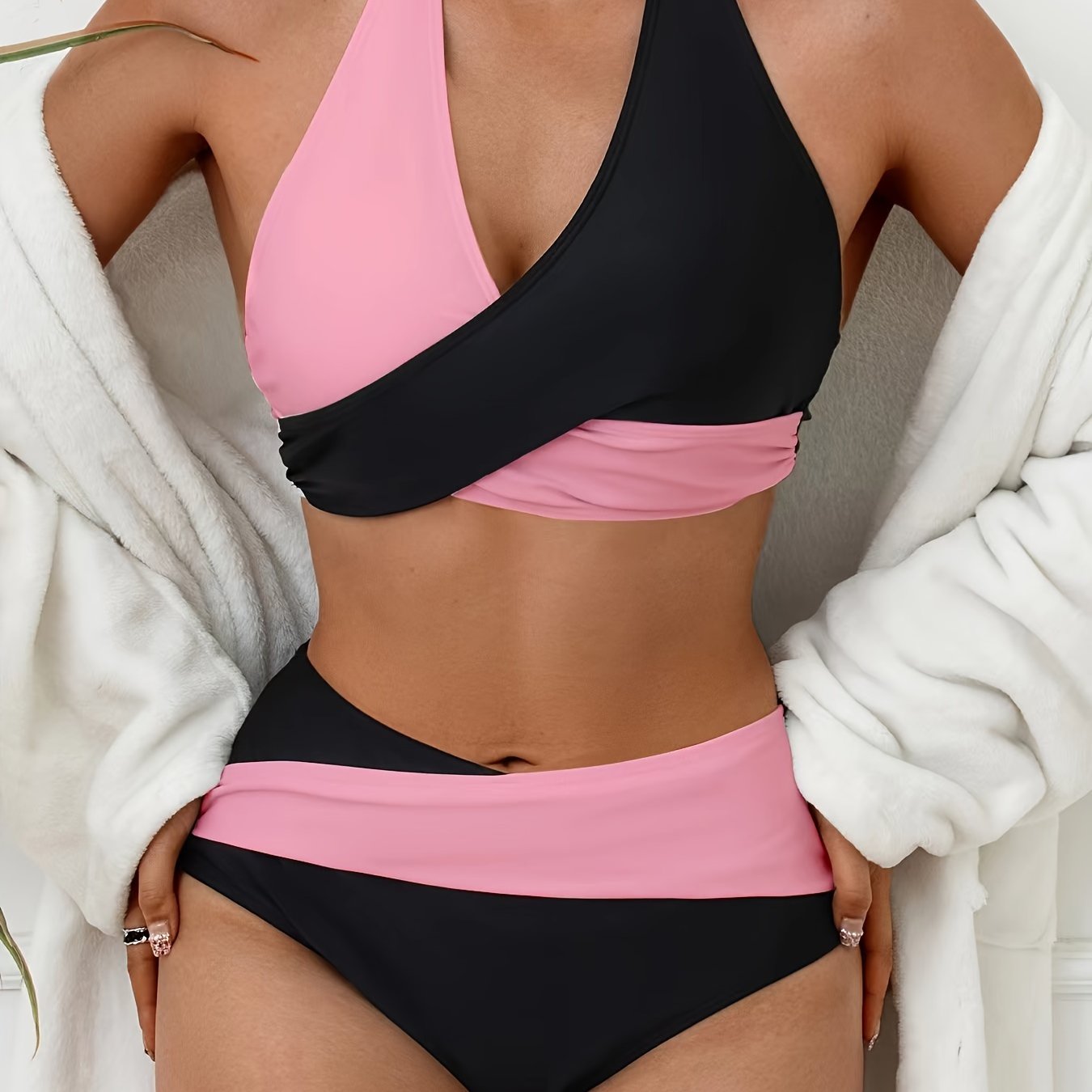 Bikini Black and White Contrast Color Criss Cross Neck 2 Piece Swimsuit for Women – Stylish Medium Stretch Two-Tone Bikini Set with Unique Neckline and Flattering Fit – Modern Swimwear for Beach Days, Pool Lounging, and Summer Escapes