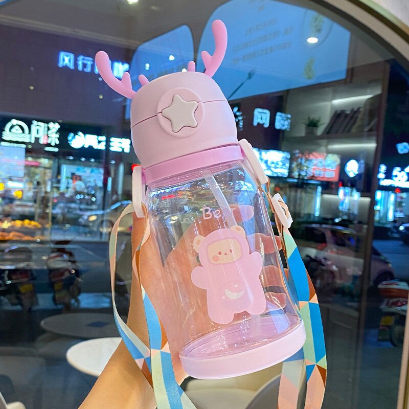 600ML Water Bottle Kids Drinking Cup Deer Antler Creative Cartoon Feeding Cup With Straw Leak Proof Water Bottle Outdoor Cartoon Horn Shaped Water Bottle With Straw And Handle Holder Removable Water Bottle For Easy Cleaning