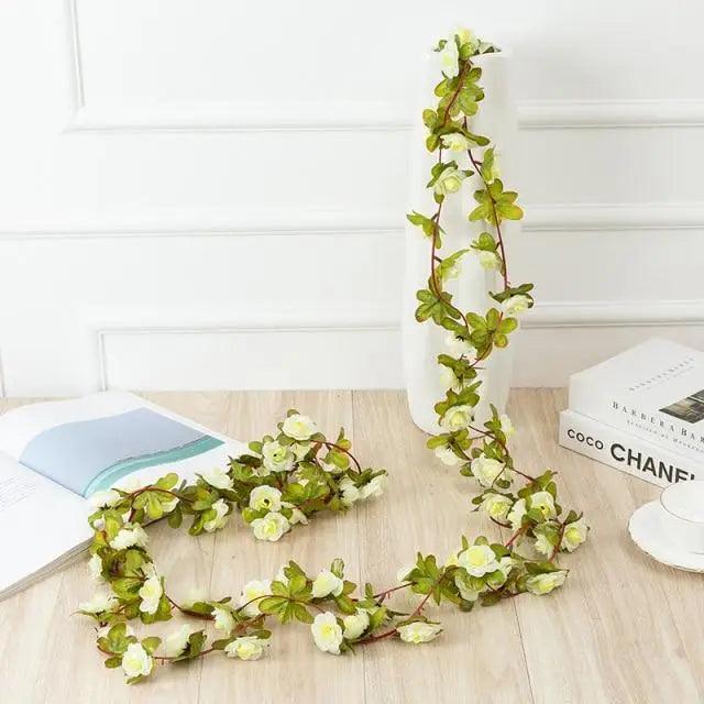 Beautifully Designed 250CM Rose Artificial Flowers Christmas Garland for Wedding Home Room Decoration Spring Autumn