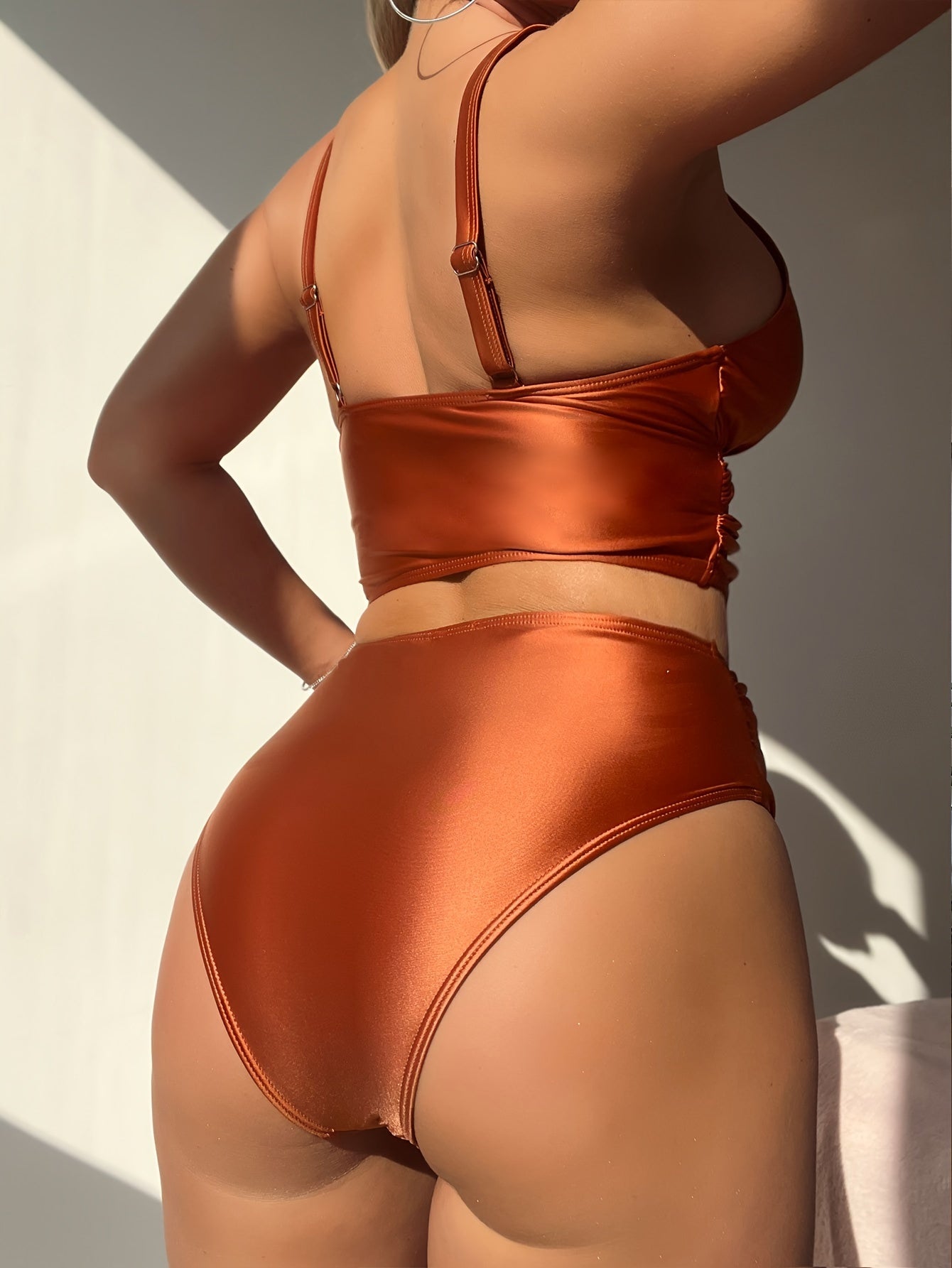 Bikini Solid Black Twist Front High Waist 2 Piece Swimsuit for Women – Stretchy V Neck Bikini Set with Ruched Tummy Control and Cross Strape Detail – Quick Drying Polyamide Swimwear for Beachwear Poolside and Summer Travel