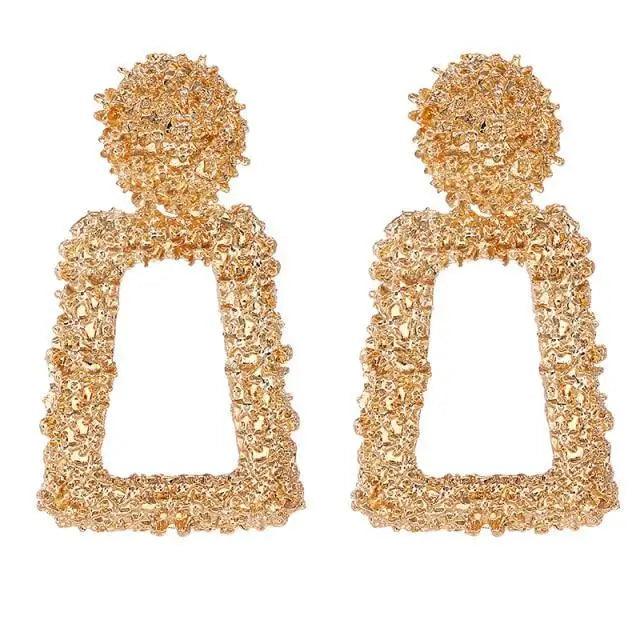 Gorgeous Gold Textured Large Pendant Women’s Earrings Unique Metal Brilliant Drop Earrings for Women And Girls - 1
