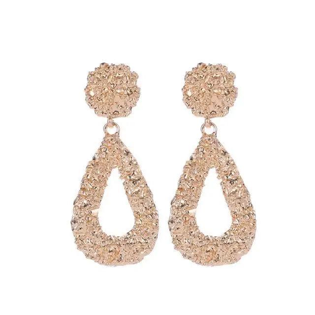 Gorgeous Gold Textured Large Pendant Women’s Earrings Unique Metal Brilliant Drop Earrings for Women And Girls - 6