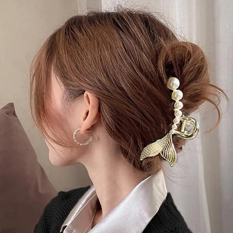 Simple Gold Geometric Metal Hair Claw Women Lightweight Modern Nonslip Big Luxury Hair Clips Women Excellent Gift - 7
