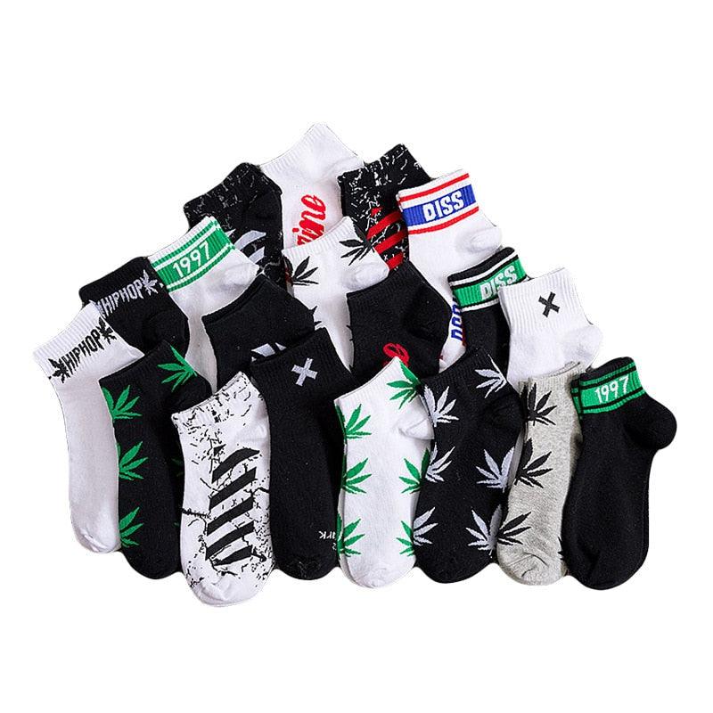 1 Pairs Men Tide Socks Autumn And Winter Low-Cut Solid Color Cotton Socks Maple Leaf Boat Socks Hip-Hop Skateboard Short Socks Unisex Style Boat Socks For Men And Women