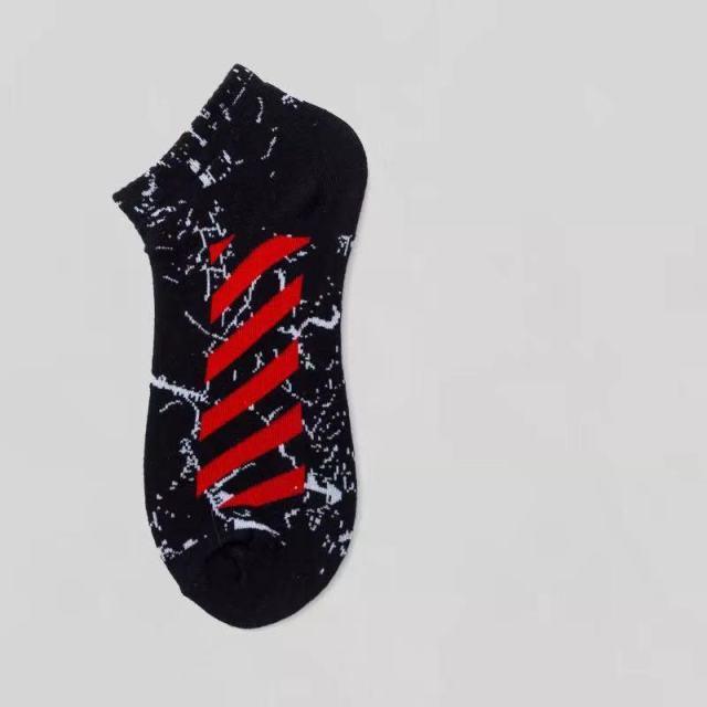 1 Pairs Men Tide Socks Autumn And Winter Low-Cut Solid Color Cotton Socks Maple Leaf Boat Socks Hip-Hop Skateboard Short Socks Unisex Style Boat Socks For Men And Women