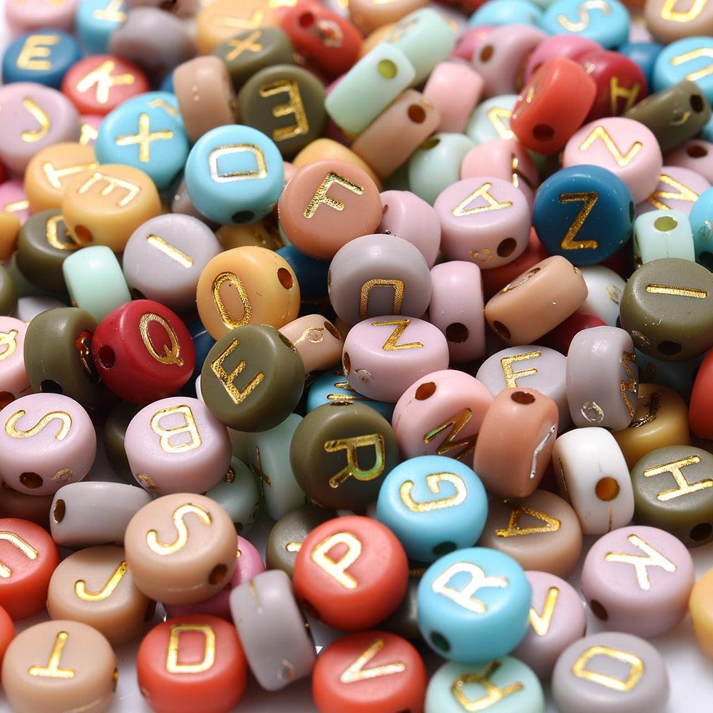 100Pcs/lot Gold Silver Color Letter Beads Flat Round Acrylic Alphabet Spacer Beads For Jewelry Making Bracelet Necklace Acrylic Alphabet Letter Beads A-Z Letter for Jewelry Making