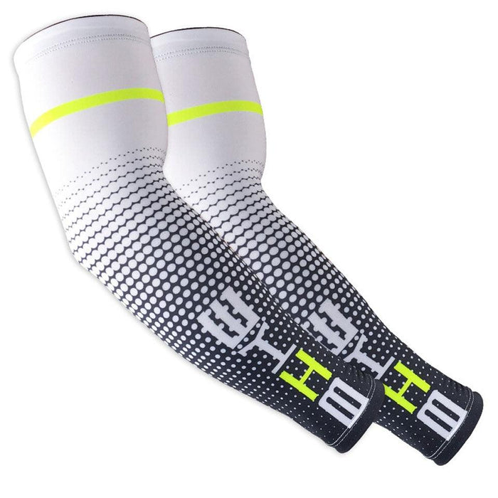 1Pair Cool Men Cycling Running UV Sun Protection Arm Cover Protective Arm Sleeve Bike Sport Arm Warmers Arm Sleeves Hand Sleeves For Biking Cycling Golf Outdoor Sports Outdoor Arm Sleeves Arm Cover For Men