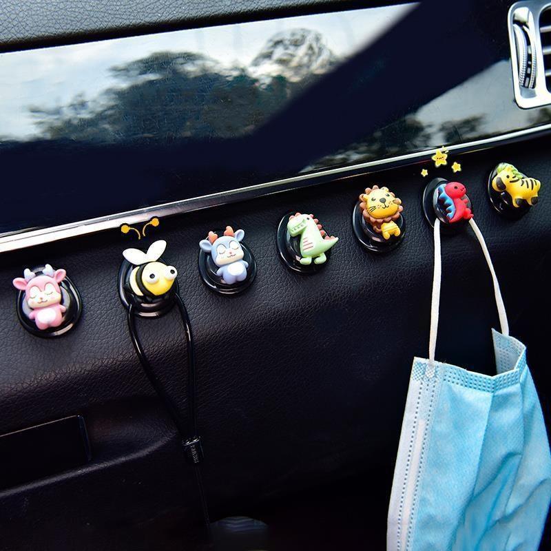 2 Pcs Simple Car Small Hooks Cartoon Decorative Cute Car Dashboard Hook Mini Hanger for Mask Heart Adhesive Hook for Hat Coat Towel Wall Hanging Multi Vehicle Sticky Hooks Durable Holder Automobile Styling Interior Organizer Ornaments Hook