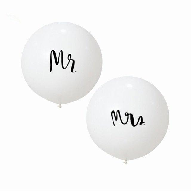 2pcs/lot Good Quality 36inch Round White and black Print Mr&Mrs Latex Balloons For Happy Wedding And Valentine's Day - STEVVEX Balloons - 90, anniversery balloons, attractive balloons, balloon, balloons, black print balloons, decorative party balloons, gift balloons, good quality balloons, happy balloons, luxury balloons, mr perfect balloons, valentines git balloons, white balloons - Stevvex.com