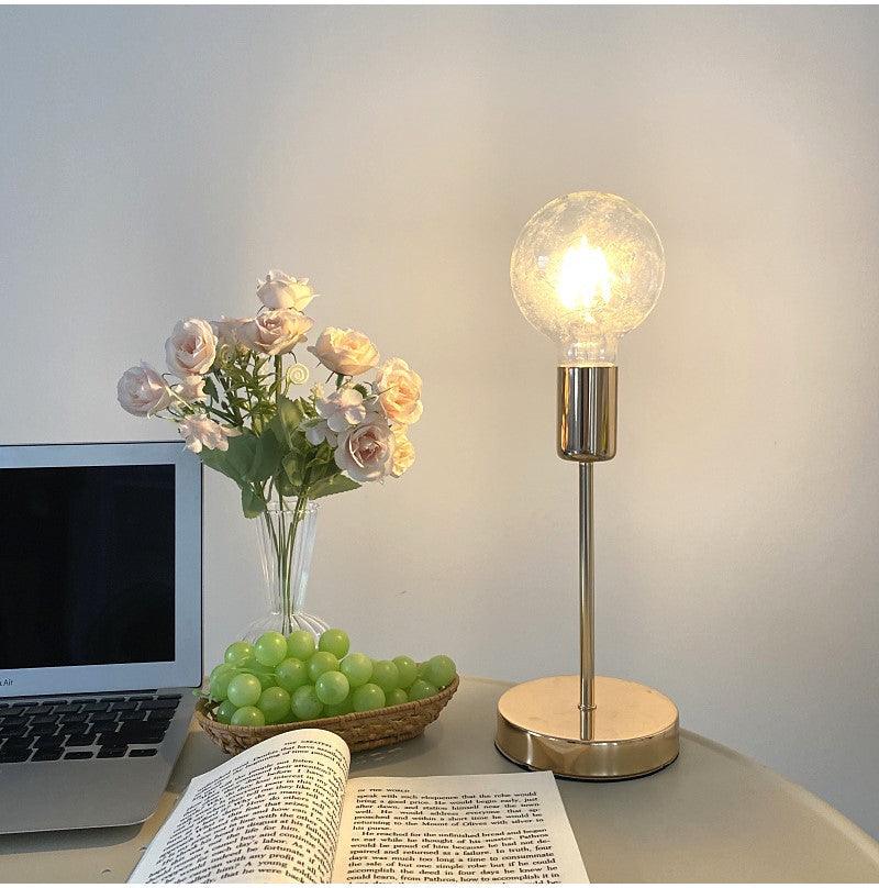 Bedroom Bedside Lamp Golden Modern Simple Model Room Décor Table Lamps College Dorm Study LED Desk Lamp E27 Table Light Fixtures Cute Study Lamps for Bedroom Décor