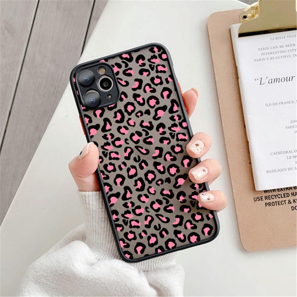 Fashion Leopard Pattern Case For iPhone 13 14 Pro MaxXS Max XR X Shockproof Cover Clear Bumper Women Girl Phone Case Cover with Black Leopard Print Designed for iPhone