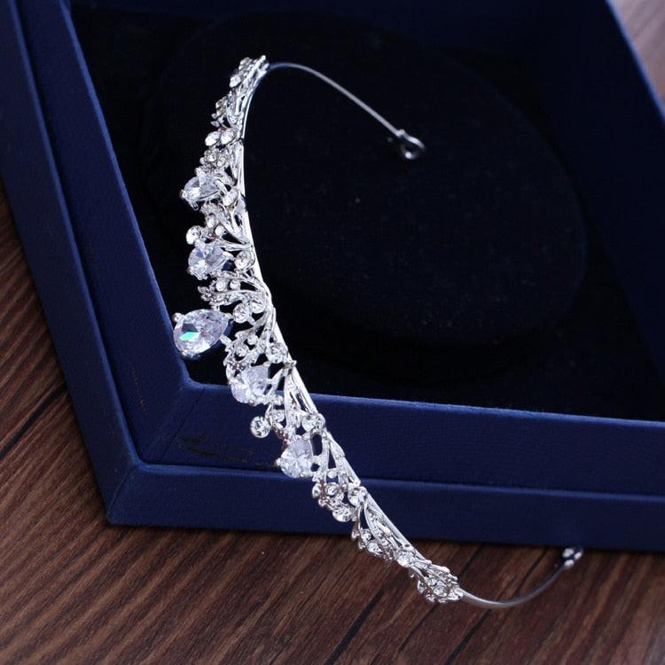 Fashion Zircon Bridal Tiara Headpiece Silver Color Crystal Wedding Crown Hair Accessories Women Birthday Party Rhinestone Crowns Princess Crown For Women Silver Queen Crowns Rhinestone Tiara For Prom Party Christmas