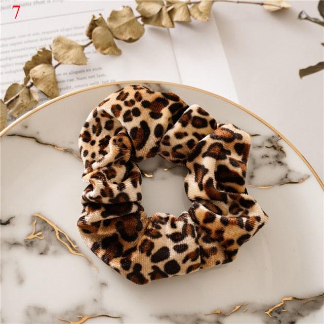 Leopard Velvet Scrunchies Hair Accessories For Women Girl Elastic Hair Ring Hair tie Ponytail Holder Rubber Hair Band Ponytail Holder Accessories for Women And Girls
