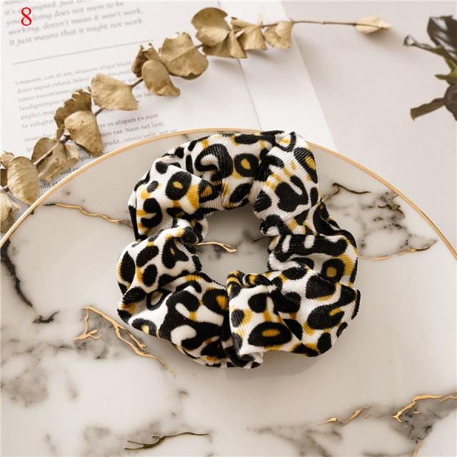 Leopard Velvet Scrunchies Hair Accessories For Women Girl Elastic Hair Ring Hair tie Ponytail Holder Rubber Hair Band Ponytail Holder Accessories for Women And Girls