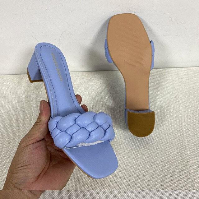 New Summer Square Heel Women Slides Weave Solid Woman Fashion Outdoor Modern Slippers Outdoor Square Open Toe Slides Cute Colorful Elegant Single Band Slip On Flat Sandals