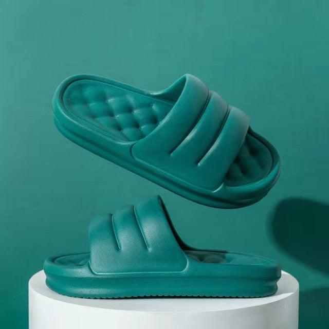 New Thicker EVA Sofa Slides Sole Soft Indoor Slippers Men Women Anti-Slip Sandals Summer Bathroom Platform Shoes Open Toe Soft Slippers Thick Lightweight Non-Slip Shower Bath Cloud Slides Pool Gym House Sandals