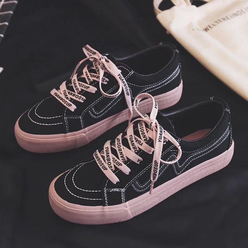New Women Sneaker Fashion Breathble Vulcanized Shoes Platform Lace Up Casual White Tenis Sneakers Women Play Fashion Sneaker Low Top Elastic Canvas Flat Sneakers