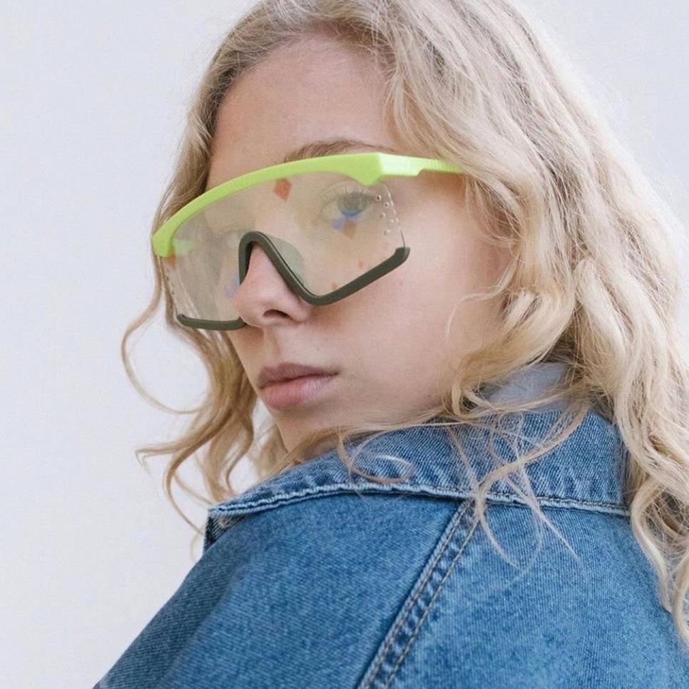 Oversized Shield Sunglasses for Women Men Square Rimless Fashion Shades Sunglasses For Women & Men Elegant Shades For Women Popular Oversized Festival Trendy Sunglasses For Men & Women