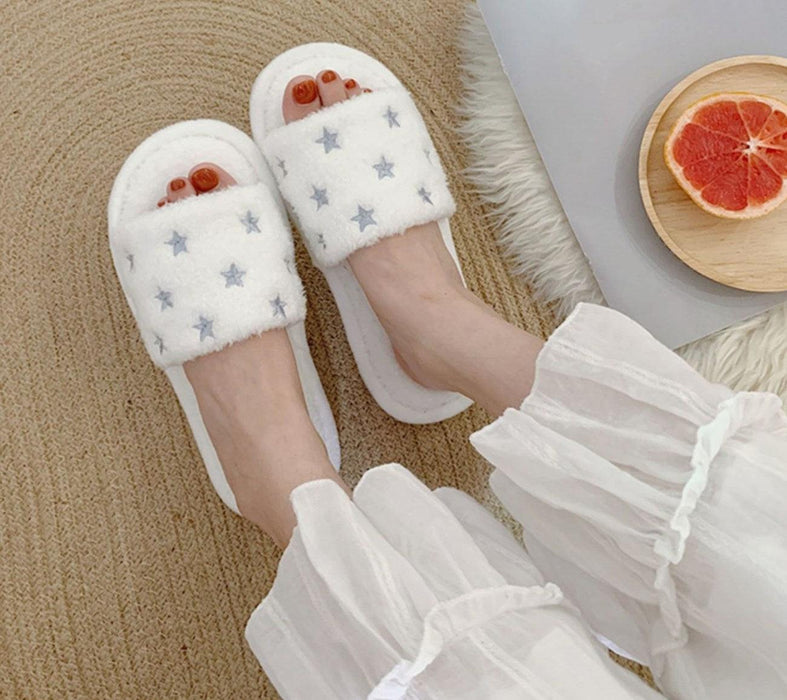 Soft Fur Home Slippers Warm Fluffy Plush Slippers Winter Cotton Slippers Fashionable Plush Shoes Fur Slippers Flip Flop Open Toe Cozy House Slippers