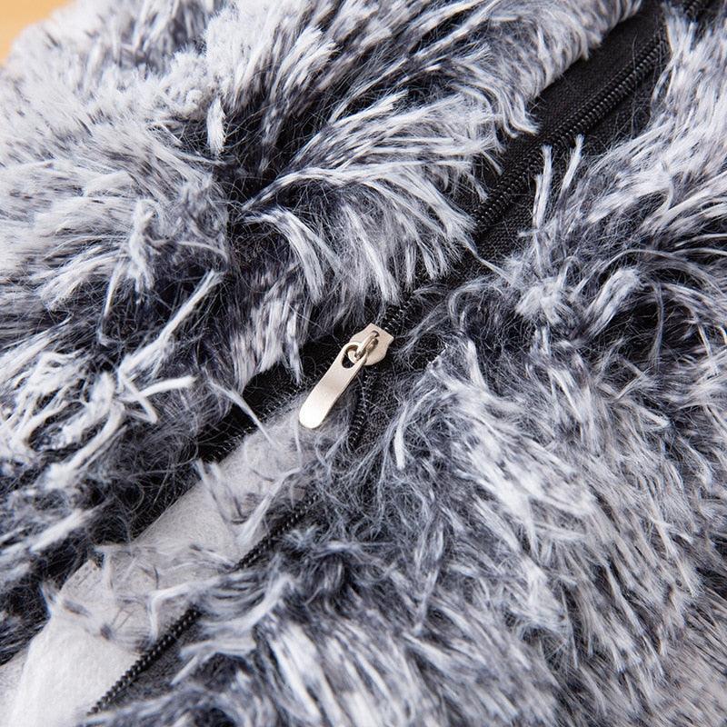 Soft Fur Plush Shaggy Fluffy Pillow Cover Decorative Cushion Covers For Home Living Room Sofa Decor Luxury Faux Fur Throw Pillow Cover Decorative Plush Pillow Case Cushion Cover Shell for Sofa Bedroom Car 43x43cm