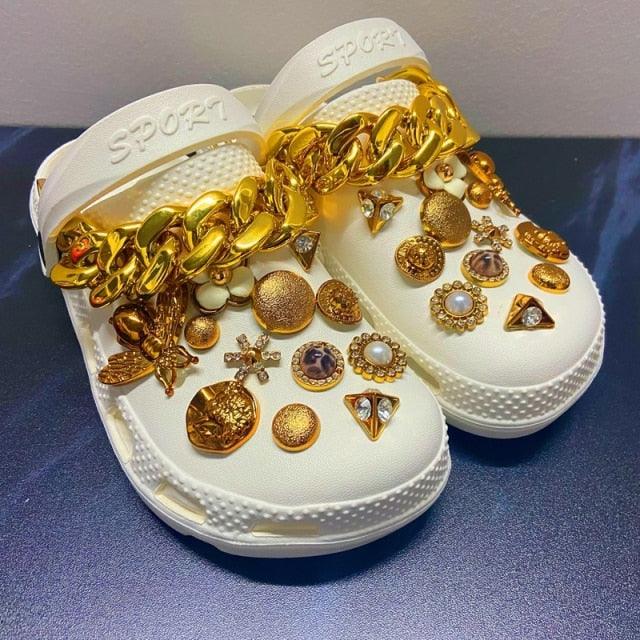 Summer Women Slippers Shoes With Charms Jewelry Garden Shoes Wedges Platform Sandals Antiskid Clogs Crystal Shoe Charms For Clog Sandals Jewelry Pearl Rhinestones Diamond Bling Shoe Decoration Fits Hole Shoes For Women