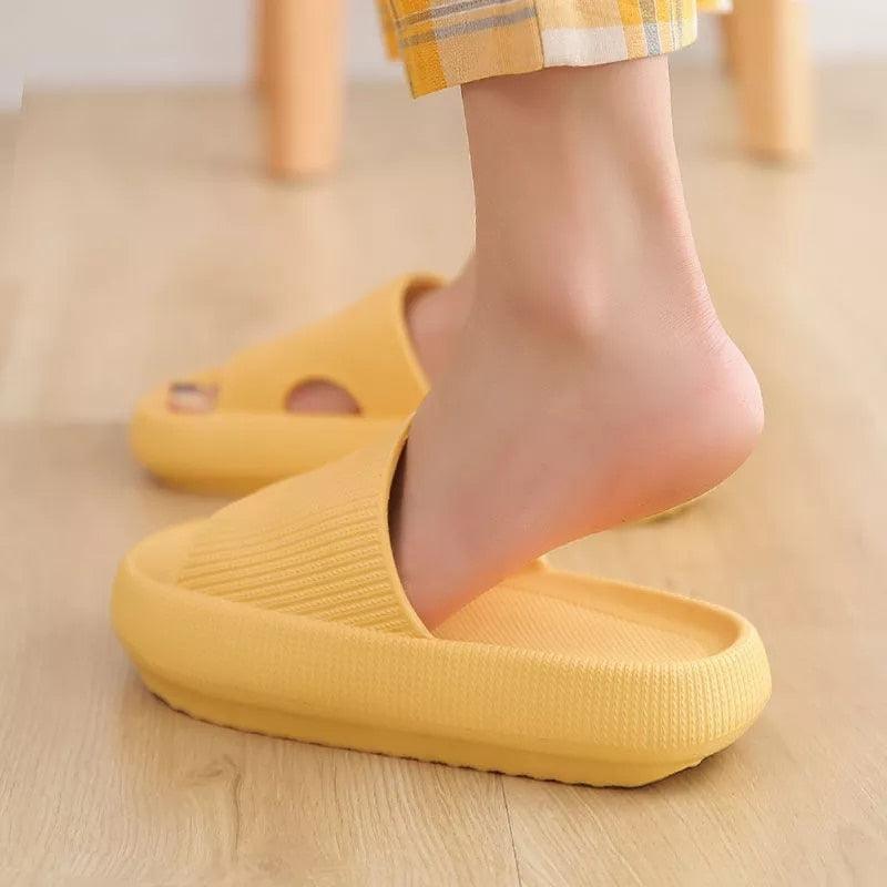 Thick Platform Bathroom Home Slippers Women Fashion Soft Sole EVA Indoor Slides Woman Sandals Summer Non-slip Flip Flops Quick Drying Open Toe Super Soft Comfy Thick Sole Home House Cloud Cushion Sandals For Indoor And Outdoor Platform Shoes