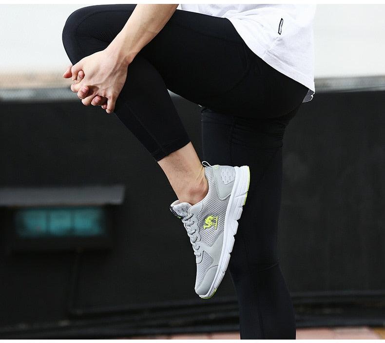 Ultralight Breathable Mens Sports Running Shoes Outdoor Men Comfortable Jogging Walking Lightweight Workout Walking Shoes Comfort Breathable For Gym Jogging Sports Casual Sneakers