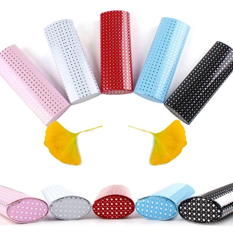 Unisex Fashion Men Women Glasses Case Protective Box Sunglasses Optical Reading Eyeglasses Clamshell Eyeglasses Case Portable Glasses Protection Case PU Leather  Eyeglass Case Colorful Black White Design
