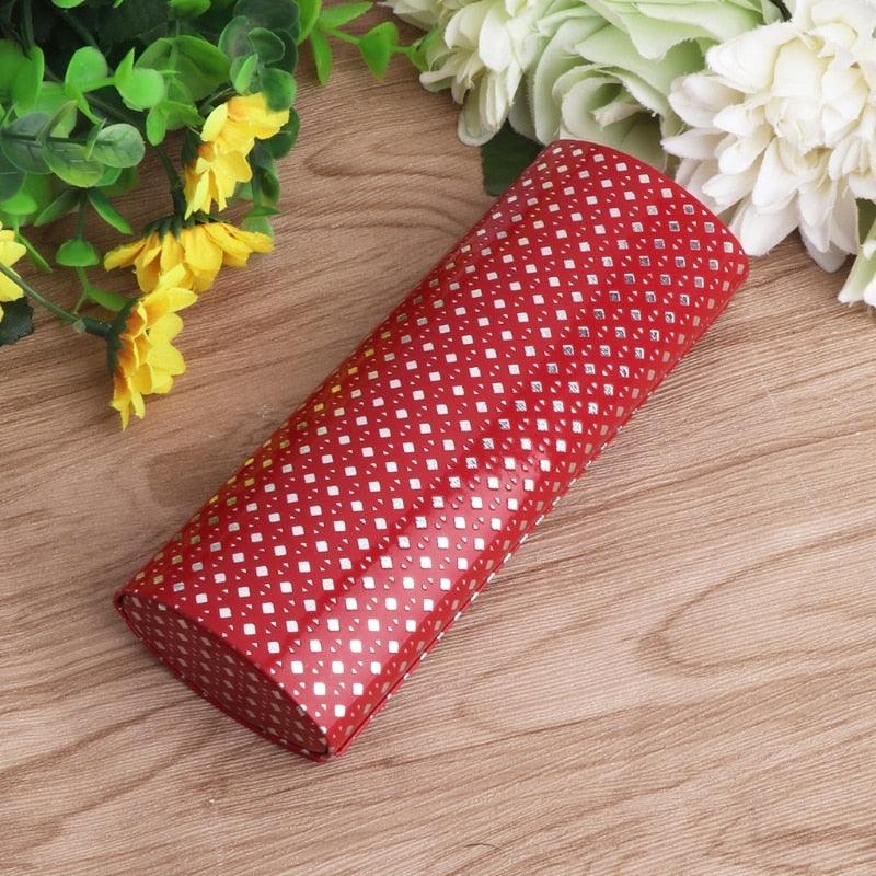 Unisex Fashion Men Women Glasses Case Protective Box Sunglasses Optical Reading Eyeglasses Clamshell Eyeglasses Case Portable Glasses Protection Case PU Leather  Eyeglass Case Colorful Black White Design