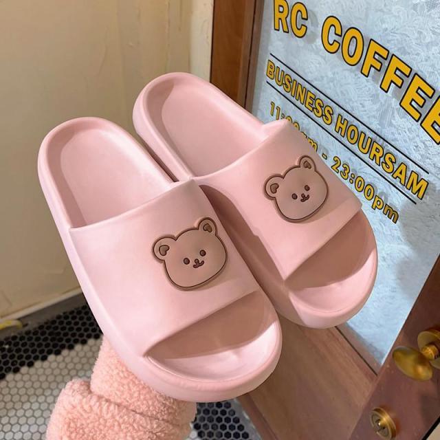 Unisex Summer Slippers Beach Slides Flip Flops Bear Thick Soled Boys Girls Bathroom Shoes Slides Sandals With Thick Sole Non-Slip Beach Pool Slides Open Toe Style Outdoor Slippers For Men And Women