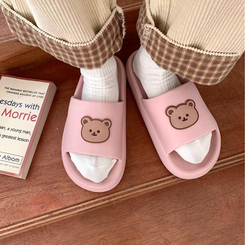 Unisex Summer Slippers Beach Slides Flip Flops Bear Thick Soled Boys Girls Bathroom Shoes Slides Sandals With Thick Sole Non-Slip Beach Pool Slides Open Toe Style Outdoor Slippers For Men And Women
