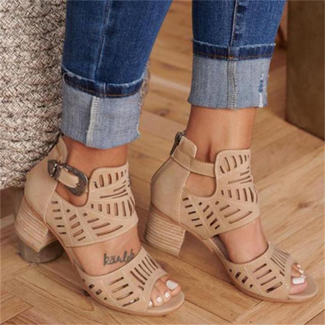 Vintage Hollow Out Sandals Mid Heel Summer Slip-On Buckle Shoes Artificial Open Toe Casual Wedding Hollow Out Lace Closure Low Heels Sandals For Women Peep Toe Comfort Non-Slip Flat Sandals