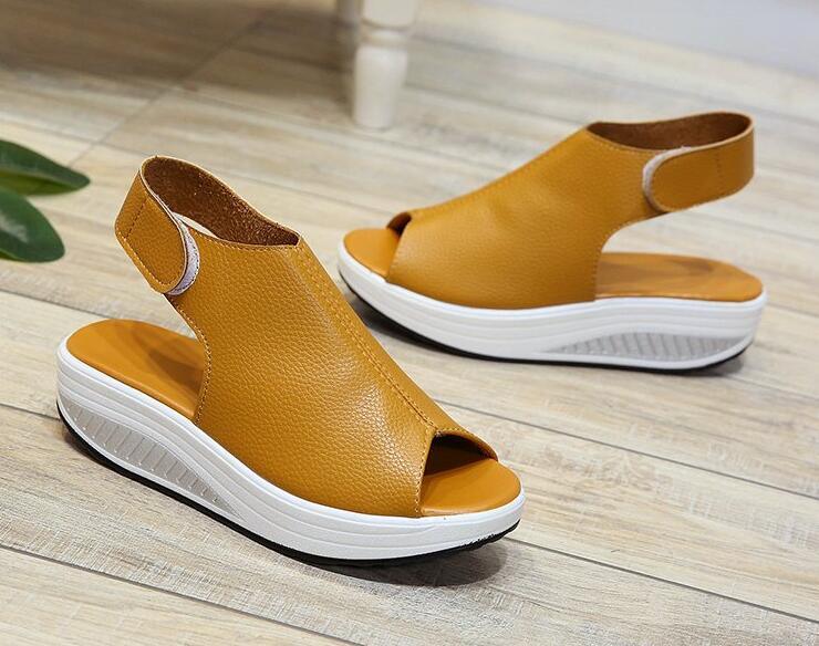 Vintage Women Platform Sandals Leather Sandals Open Toe Design Casual Women Walk Shoes Soft PU Leather Vintage Summer Casual Non-Slip Beach Platform Shoes Sandals