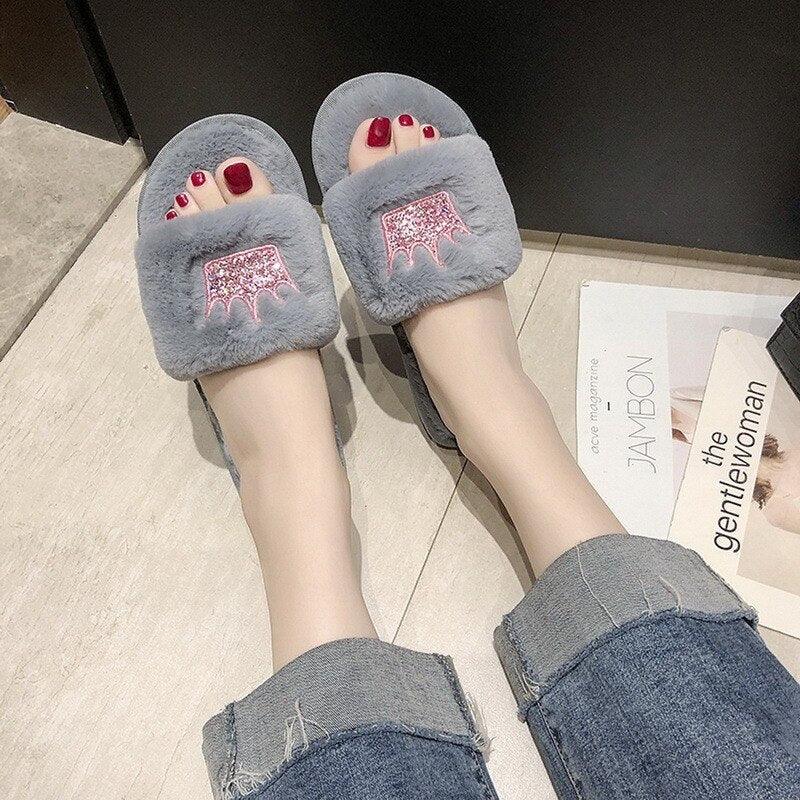 Warm Fluffy Slippers Women Faux Fur Slipper Indoor Floor Slides Flat Soft Furry House Warm Comfortable Fuzzy Furry Bedroom Slippers Indoor Cozy Memory Foam Anti-Slip Flip Flops