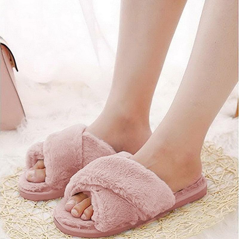 Warm Fluffy Slippers Women Faux Fur Slipper Indoor Floor Slides Flat Soft Furry House Warm Comfortable Fuzzy Furry Bedroom Slippers Indoor Cozy Memory Foam Anti-Slip Flip Flops