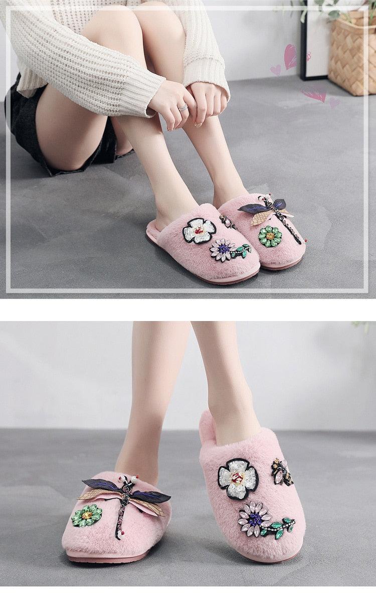 Winter Women Slippers Warm Plush Luxury Flip Flops Fur Slides Flat Lightweight Soft Indoor Slippers Soft Warm Memory Foam Slippers Faux Fur Lined Fluffy Slip On House Shoes