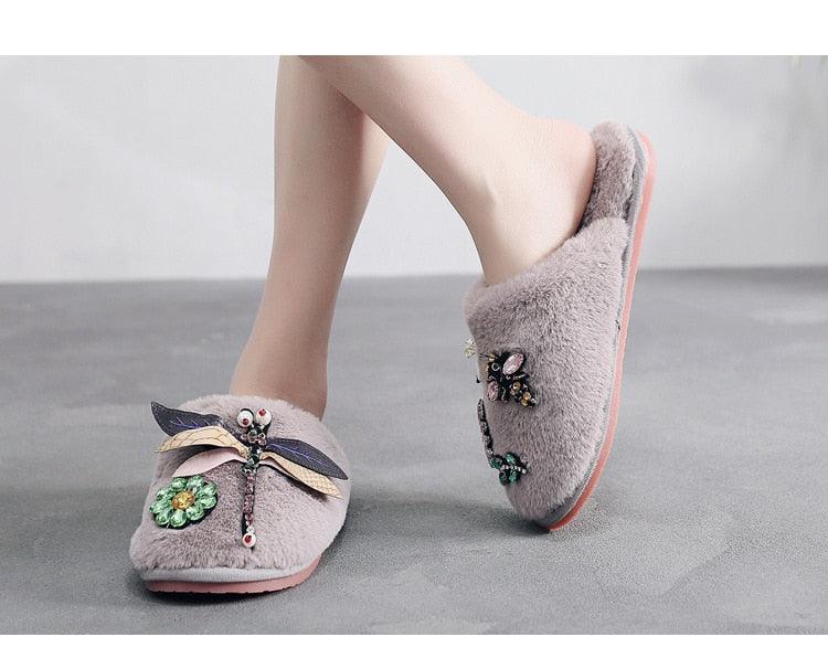 Winter Women Slippers Warm Plush Luxury Flip Flops Fur Slides Flat Lightweight Soft Indoor Slippers Soft Warm Memory Foam Slippers Faux Fur Lined Fluffy Slip On House Shoes