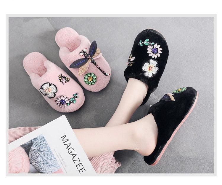 Winter Women Slippers Warm Plush Luxury Flip Flops Fur Slides Flat Lightweight Soft Indoor Slippers Soft Warm Memory Foam Slippers Faux Fur Lined Fluffy Slip On House Shoes
